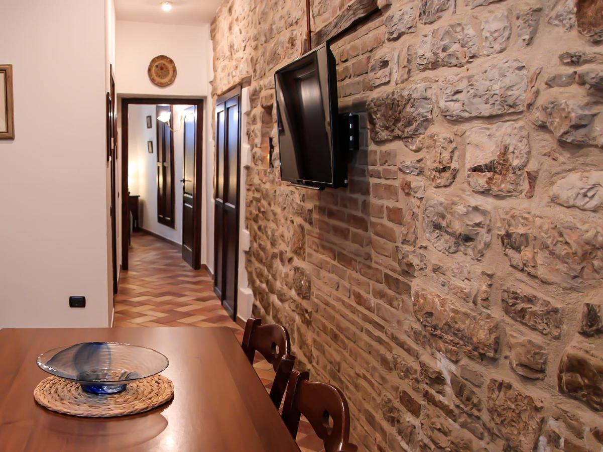 Casa Armanni - La Tua Casa Di Pietra Apartment Gubbio Bagian luar foto